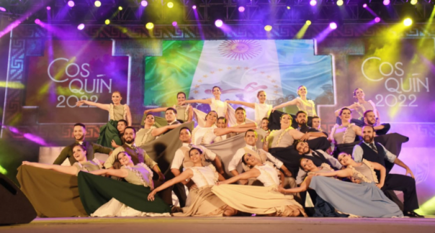 El ballet Duartango se subió al escenario mayor de Cosquín e interpretó “El adiós” en el acto de apertura de la octava luna