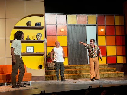 Susto en la obra de Nicolás Cabré y Mariano Martínez en Carlos Paz: debieron suspender la función