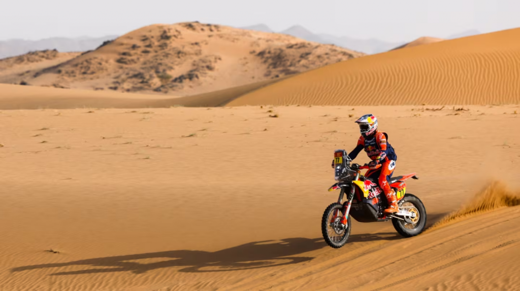 Luciano Benavides ganó una nueva etapa en el Dakar y se convirtió en el líder de la categoría de motos