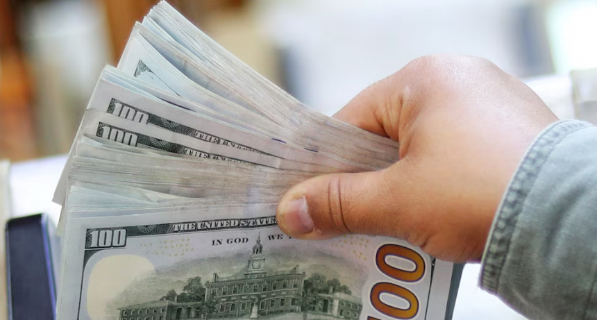 Se liberan los dólares del blanqueo que estaban inmovilizados: qué opciones tienen ahora los ahorristas