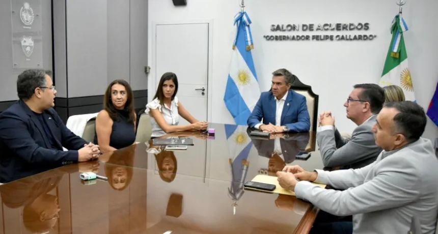 El Gobierno provincial firmó un convenio de cooperación con la Universidad Cuenca del Plata