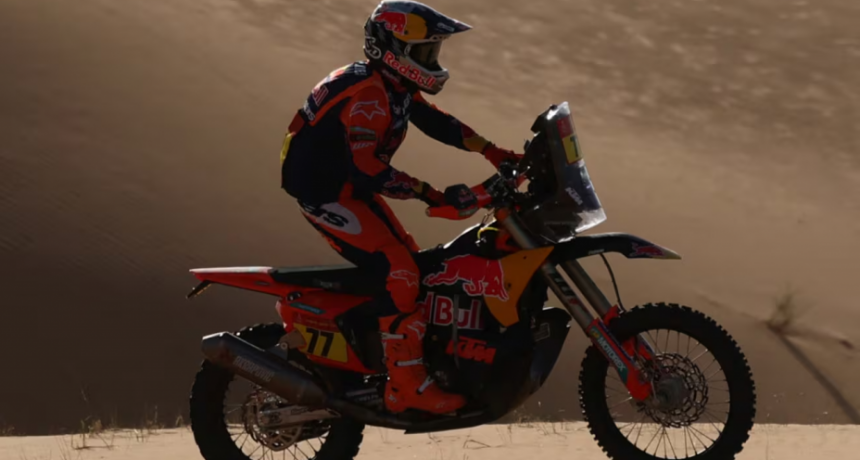 Luciano Benavides perdi&oacute; la punta en motos y cay&oacute; al tercer puesto tras una etapa para el olvido en el Dakar