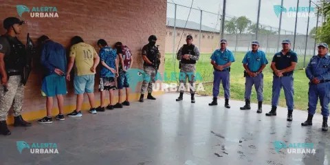 Cuatro hombres fueron llevados desde la Comisar&iacute;a Primera al Complejo Penitenciario N&deg;2