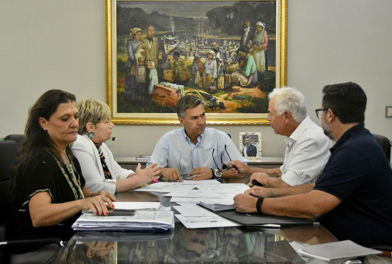 Para fortalecer la infraestructura, presentaron el programa &ldquo;Mejor Escuela&rdquo;