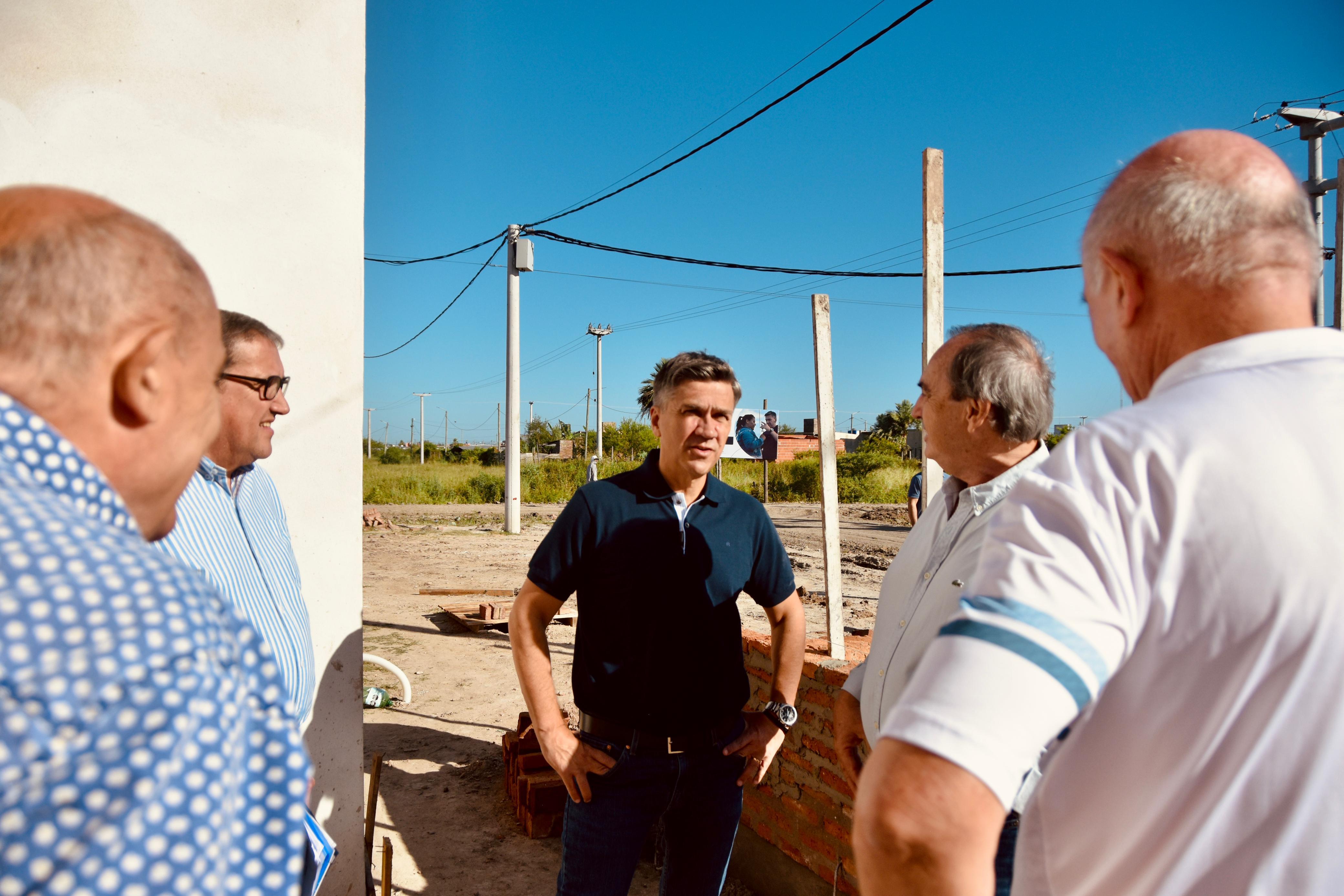 Zdero supervis&oacute; el avance de viviendas en la Chacra 214