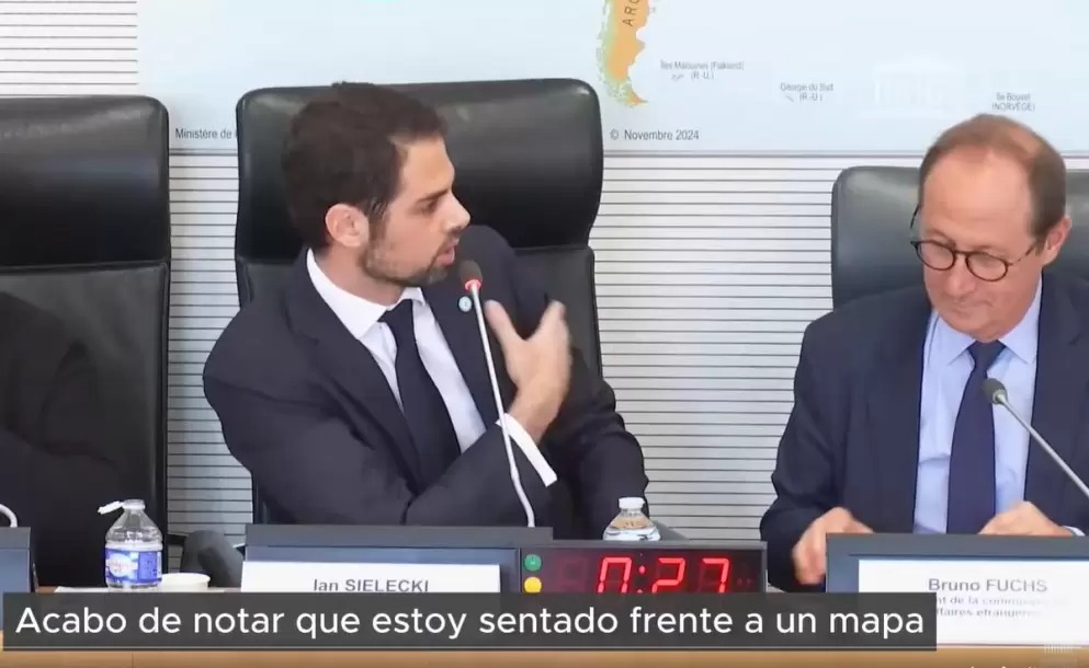 El embajador argentino en Francia pidi&oacute; que corrijan un mapa que mostraba a las Malvinas como brit&aacute;nicas