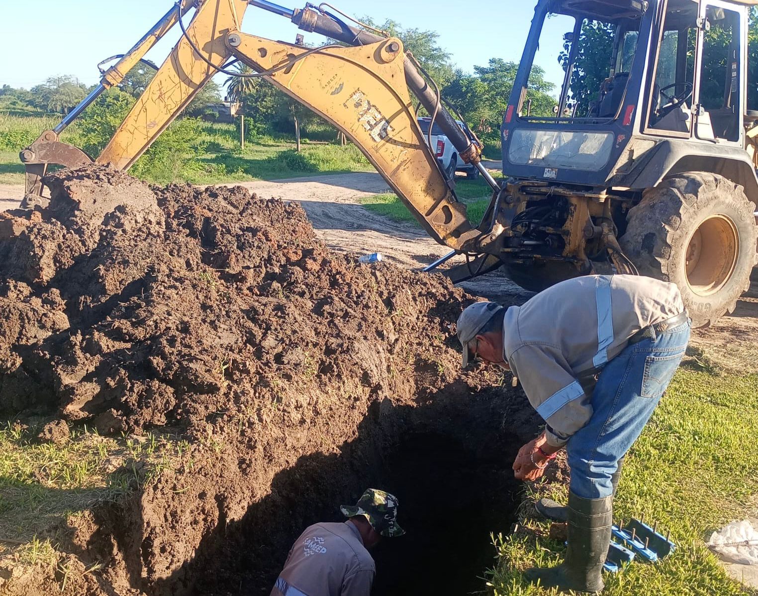 Sameep garantiza la calidad del agua en el barrio Mocov&iacute; de Villa &Aacute;ngela