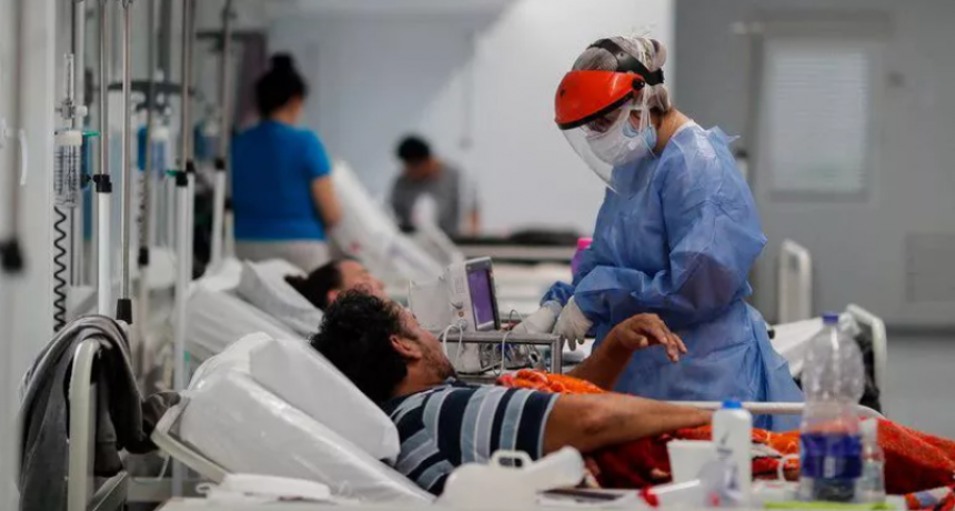 Baja la ocupación de camas en terapia, pero se mantienen los decesos 