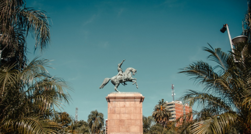 La administración pública, de asueto por el aniversario de Resistencia: la actividad bancaria será normal