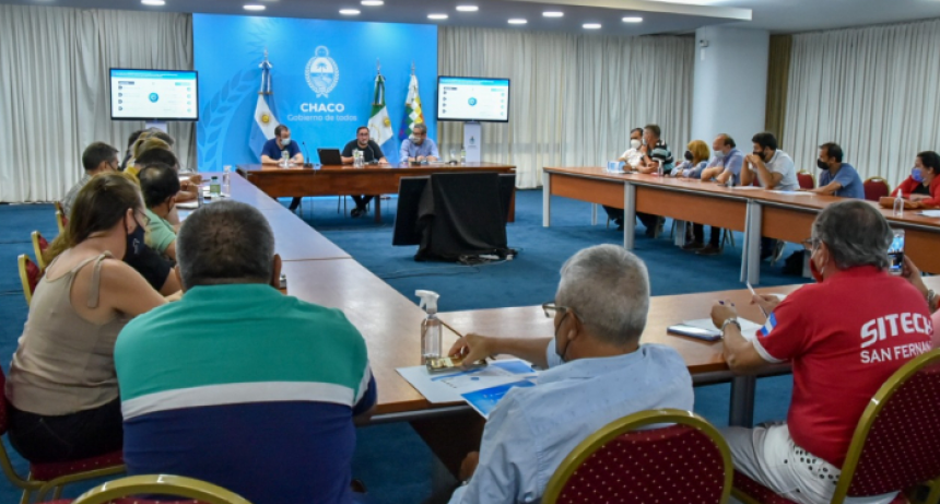 El Gobierno recibió a docentes y acordó “revisar paritarias y proyectar hacia adelante”