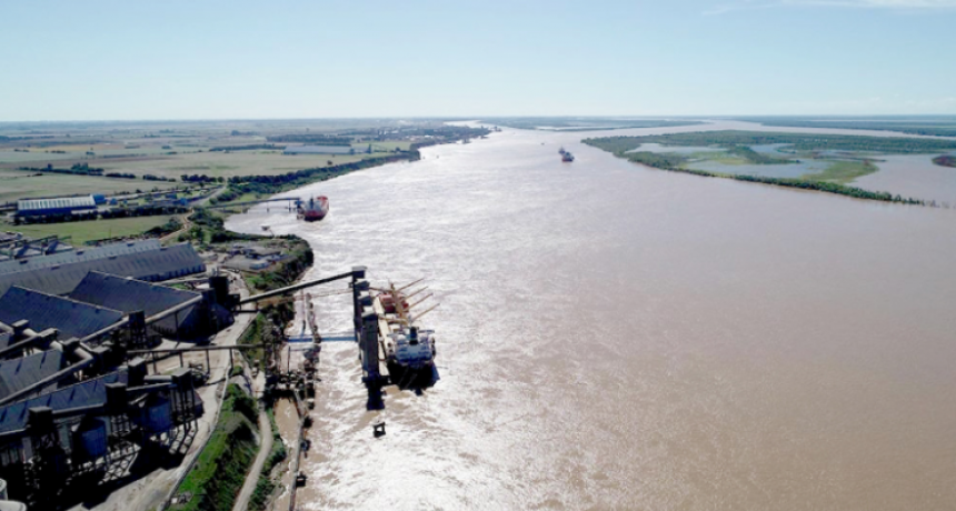 Hidrovía: la pelea por el dragado tendrá su definición recién en marzo