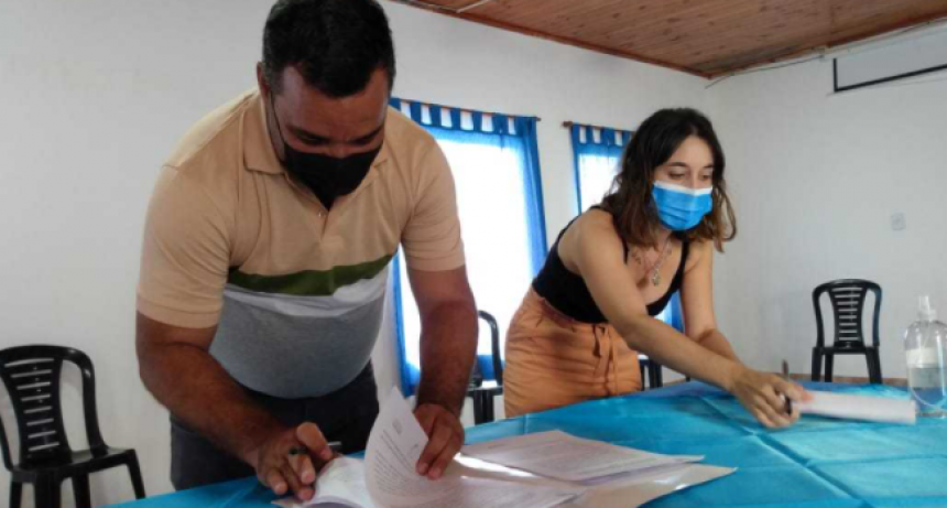 Desarrollo Social y el municipio de Puerto Eva Perón suscribieron un convenio de asistencia