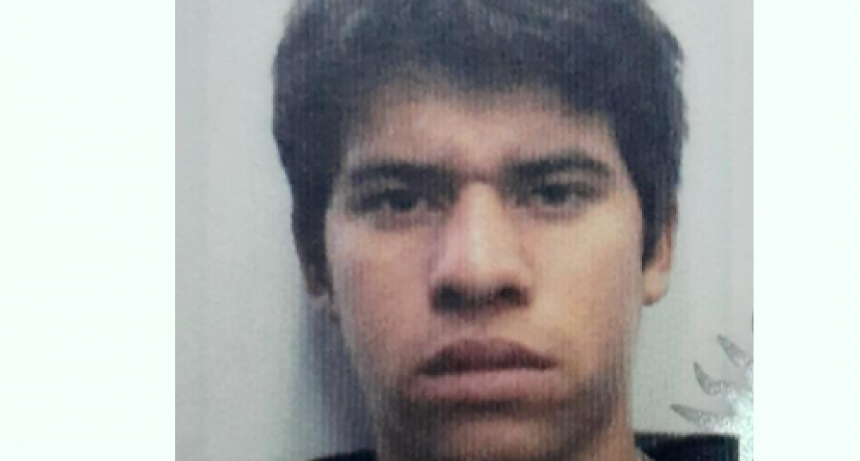 Tiene 18 años, se llama Andrés Pera y está desaparecido desde el día de ayer, solicitan información
