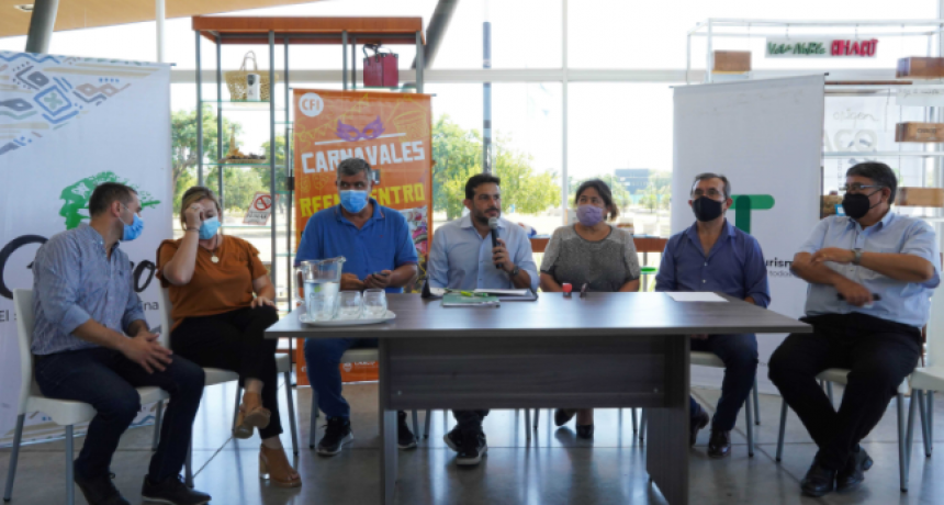 Turismo: municipios firmaron convenio por la temporada 2022 de carnavales