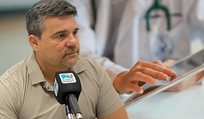 Meneses aseguró acompañamiento directo de INSSSEP en situaciones médicas complejas