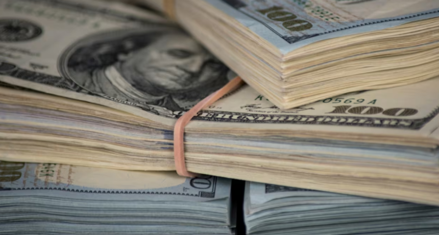 Dólar: a cuánto cotizan el oficial y las otras opciones cambiarias este martes 10 de febrero