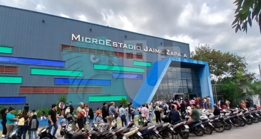 Gran demanda en el operativo de salud que se realiza en el Jaime Zapata