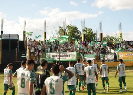  ¡Noche de gloria para Vilelas!: Defensores ascendió al Federal A  