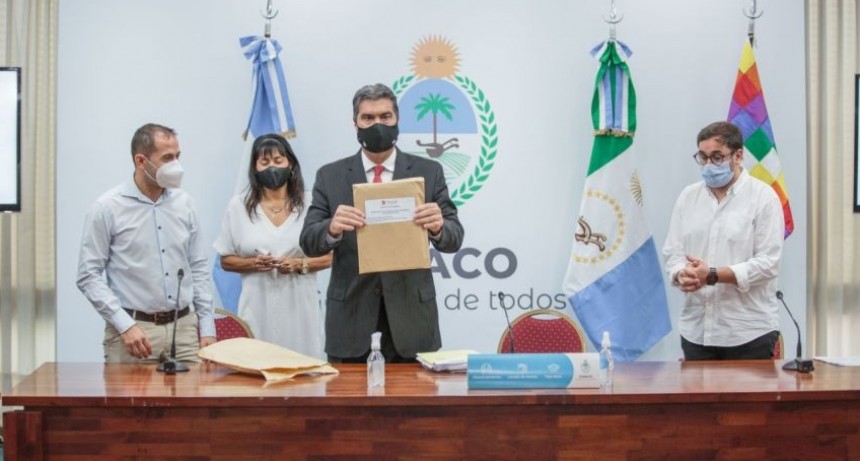 El Gobierno licit&oacute; la nueva terminal de Presidencia La Plaza 