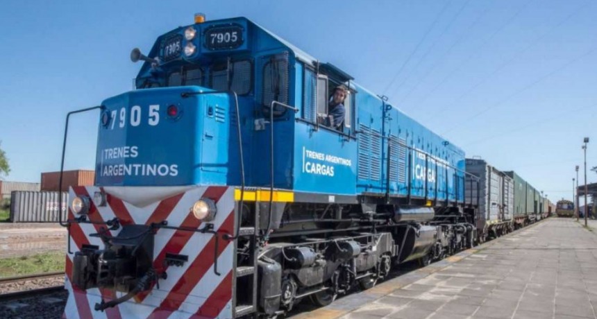 "La recuperaci&oacute;n de los ferrocarriles beneficiar&aacute; a much&iacute;simos pueblos del pa&iacute;s"
