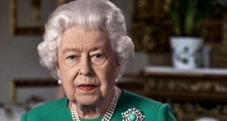 Isabel II promete tomar "muy en serio" las acusaciones de racismo de Enrique y Meghan