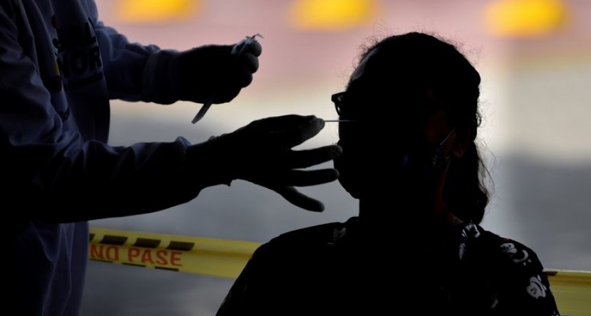 Uruguay registr&oacute; su r&eacute;cord de contagios diarios y casos activos de COVID-19