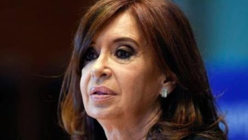 Cristina Kirchner renunci&oacute; a su sueldo como vicepresidenta