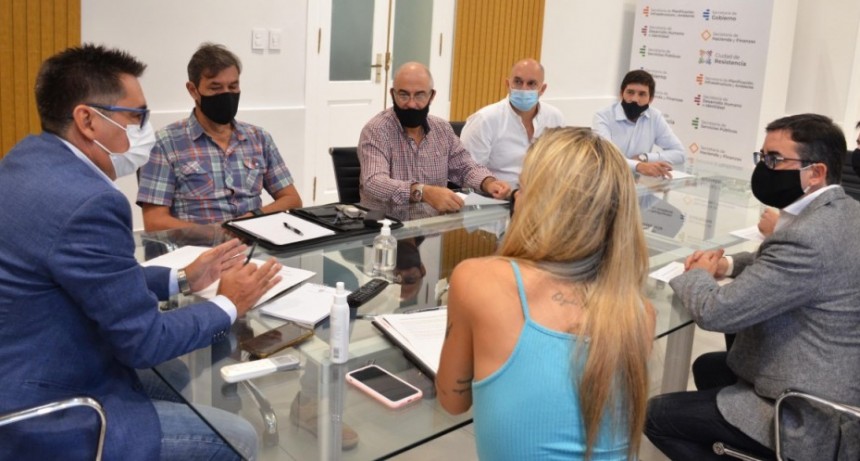 Gustavo Mart&iacute;nez se reuni&oacute; con autoridades de la C&aacute;mara de Comercio para trabajar en una agenda conjunta