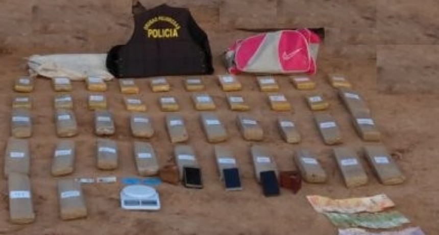 Secuestraron m&aacute;s de 40 panes de marihuana en el l&iacute;mite de Chaco con Salta