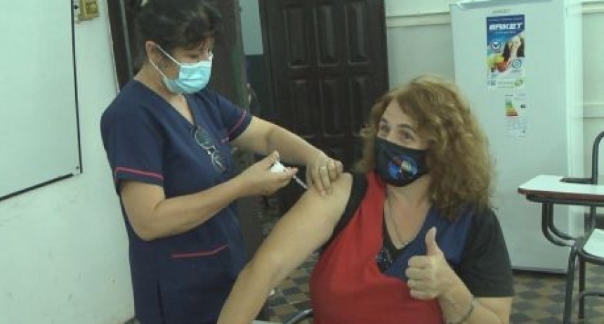 Suspenden vacunaci&oacute;n programada para este martes a docentes en Resistencia 