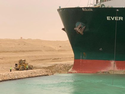 Lograron reflotar al gigantesco buque Ever Given y el Canal de Suez qued&oacute; liberado