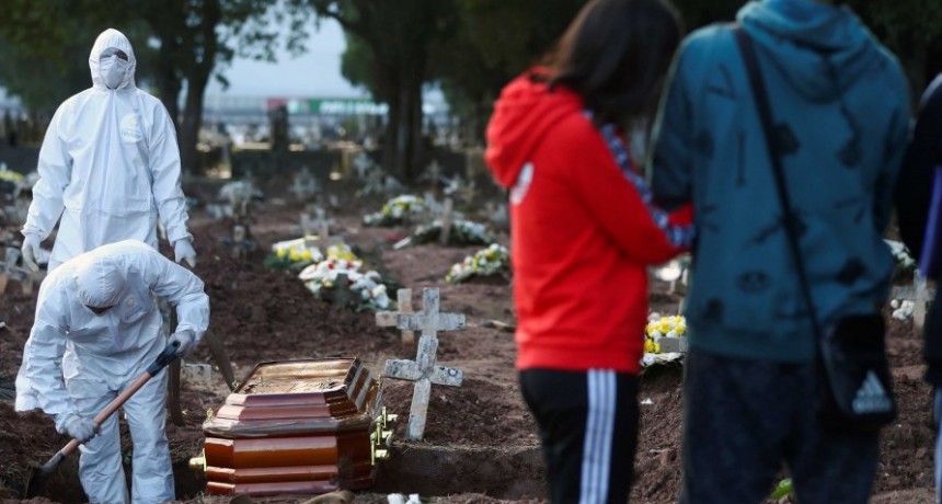 Con casi 3.800 decesos, Brasil bate r&eacute;cord de muertes en un d&iacute;a por coronavirus