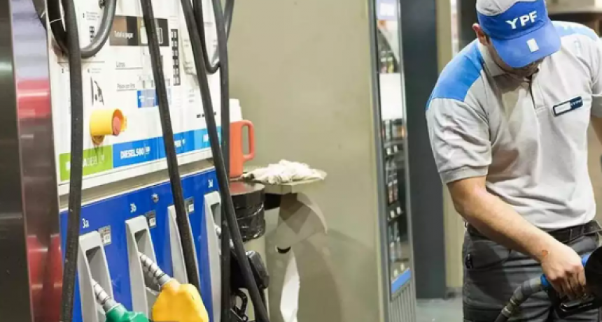 YPF aumentó 9,5% los combustibles básicos y 11,5% los premium