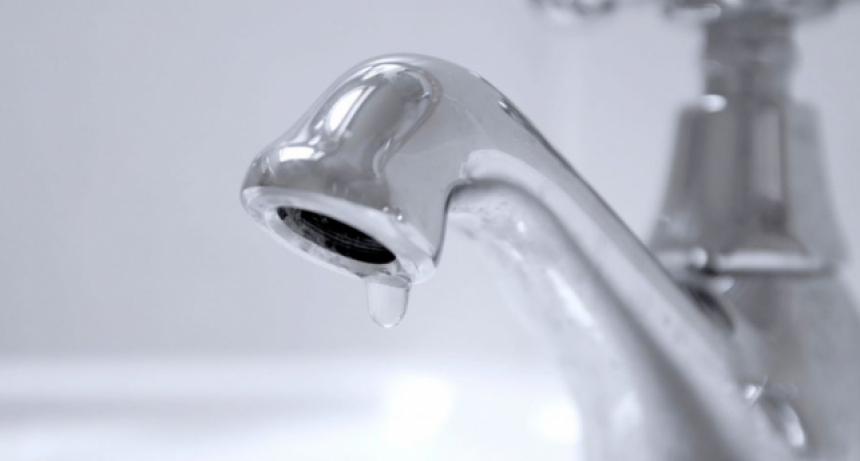 Anunciaron baja presión de agua en distintos sectores de Resistencia y Fontana