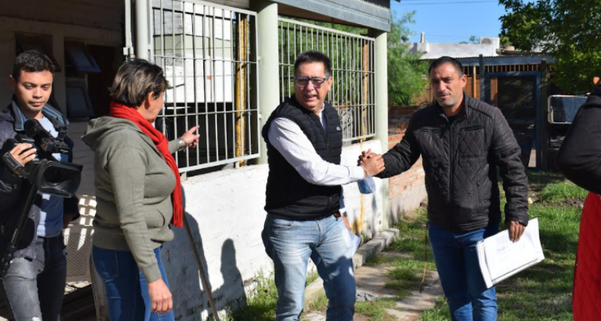 Descentralización Institucional: Gustavo Martínez recorrió la obra de refacción integral del CCM del barrio Santa Rita