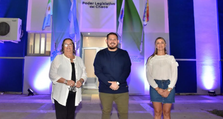 El Poder Legislativo se iluminó en adhesión al “Día Mundial de la Concienciación de la Epilepsia”