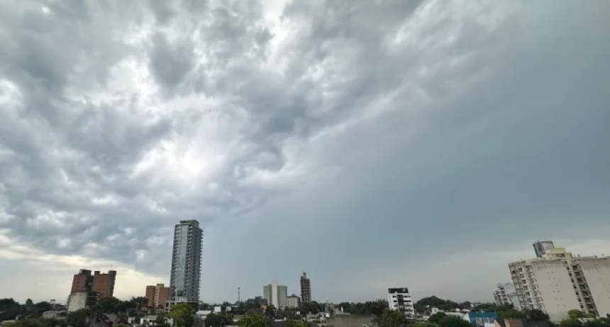 Inicio de semana c&aacute;lido y con chance de chaparrones en la provincia