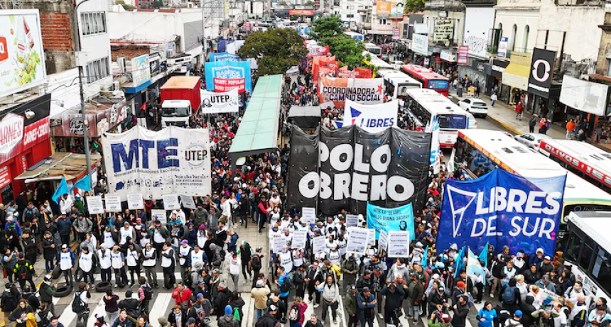 El Gobierno dar&aacute; de baja 900 mil planes sociales de $78 mil y los reemplazar&aacute; por vouchers de capacitaci&oacute;n