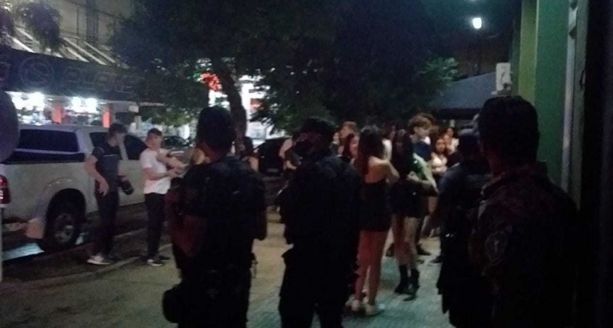 Fiestas clandestinas desbaratadas y boliches bailables clausurados en S&aacute;enz Pe&ntilde;a