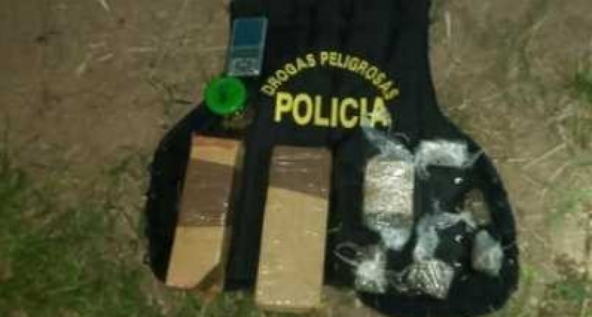 Atrapan a joven con marihuana 