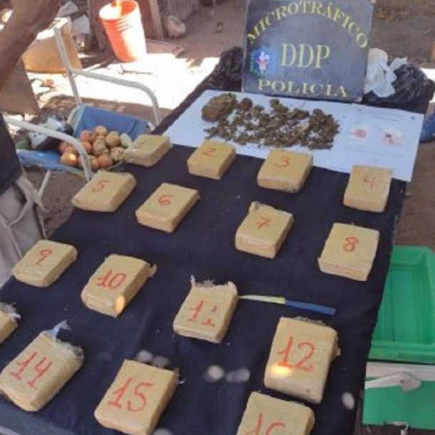 La Rubita: Secuestran 16 panes de marihuana 