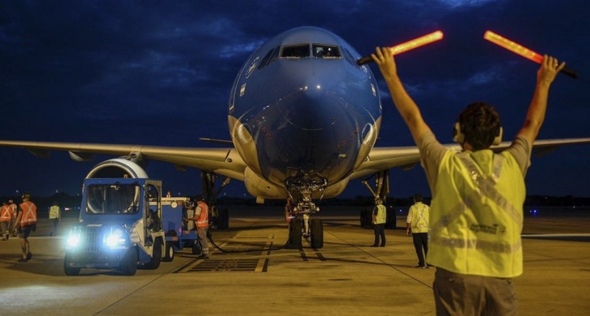 Lleg&oacute; a Mosc&uacute; el vuelo no.12 para traer m&aacute;s vacunas 