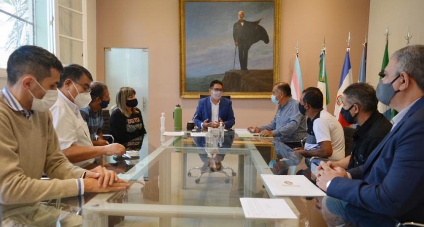 Intendentes de Resistencia y de Departamento Bermejo regularizan sistema de remises 