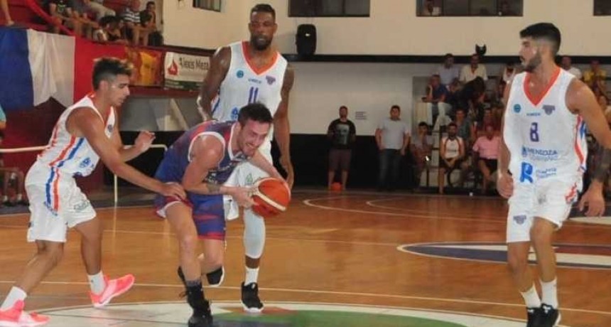 Villa San Mart&iacute;n sale a la cancha esta tarde y debuta de local frente a Riachuelo