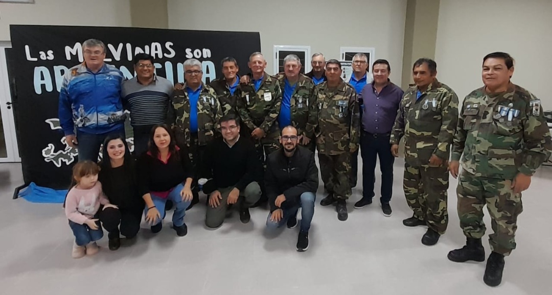Reconocen a la Asociación Civil de Veteranos de guerra 