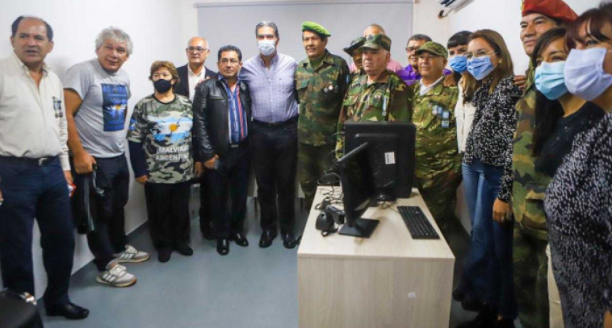 En un nuevo aniversario de Barranqueras, Jorge Capitanich habilitó las obras del CIC Pastor Lavigne