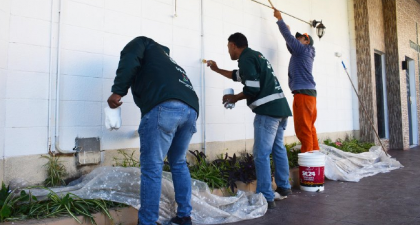 Realizaron tareas de refacción en la Capilla del barrio España por las celebraciones de Pascua