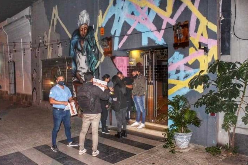 Operativos municipales: clausuraron dos bares y se secuestraron 52 vehículos