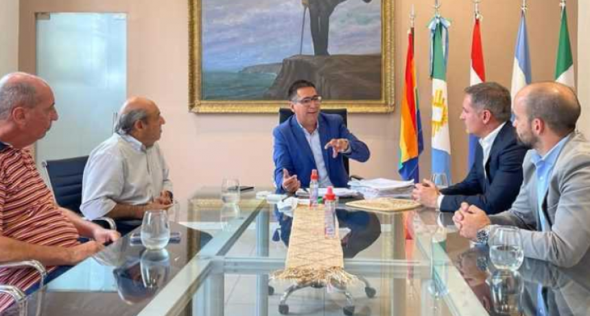 Gustavo Martínez y autoridades del banco Comafi diagramaron acciones conjuntas