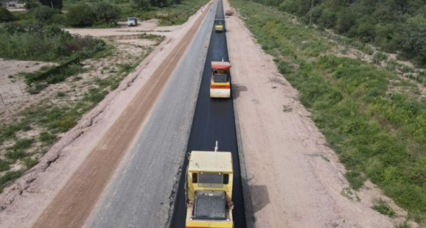 Avanza la obra de la ruta 3 en El Impenetrable